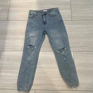 Pink Lily Light Wash Distressed Jeans Size 28